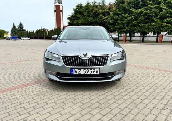 Skoda Superb cena 78000 przebieg: 274000, rok produkcji 2016 z Łuków małe 29